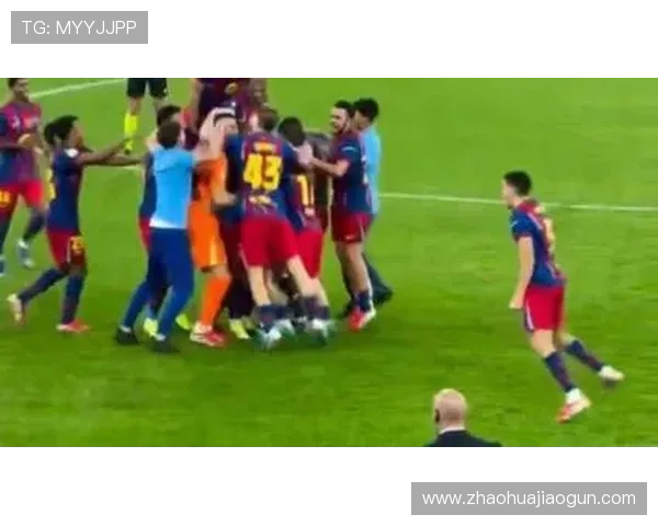 本轮足球赛事精彩回顾：激战绿茵场亮点分析与表现趋势