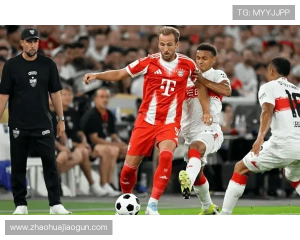 拜仁青训实力持续提升，年轻球员表现稳健备受期待